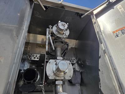 2011 Walker 6800 Gallon Stainless Steel Non Code Tank Trailer - Tandem ...