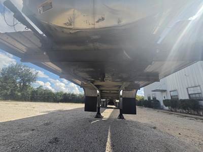 2011 Walker 6800 Gallon Stainless Steel Non Code Tank Trailer - Tandem ...