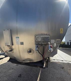 2011 Walker 6800 Gallon Stainless Steel Non Code Tank Trailer - Tandem ...