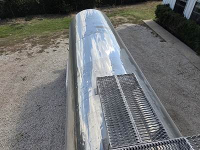 2011 Walker 6800 Gallon Stainless Steel Non Code Tank Trailer Tandem Axle Air Ride