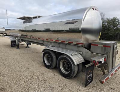 2011 Walker 6800 Gallon Stainless Steel Non Code Tank Trailer Tandem Axle Air Ride