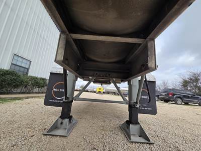 2011 Walker 6800 Gallon Stainless Steel Non Code Tank Trailer Tandem Axle Air Ride