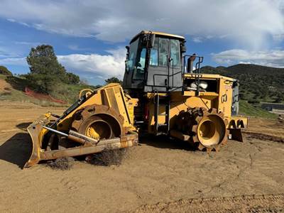 Caterpillar 815K Soil Compactor