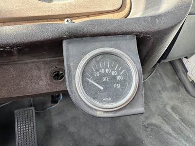1981 Ford F-700 2770 Gallon Propane Truck - Manual