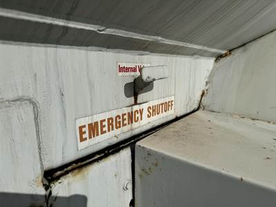1981 Ford F-700 2770 Gallon Propane Truck - Manual