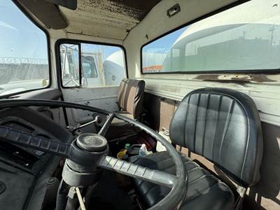1981 Ford F-700 2750 Gallon Propane Truck - Automatic