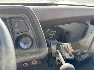 1981 Ford F-700 2750 Gallon Propane Truck - Automatic