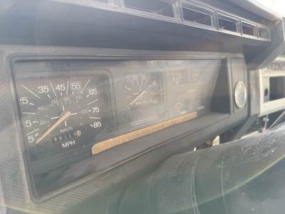 1986 Ford F-700 2790 Gallon Propane Truck - Manual