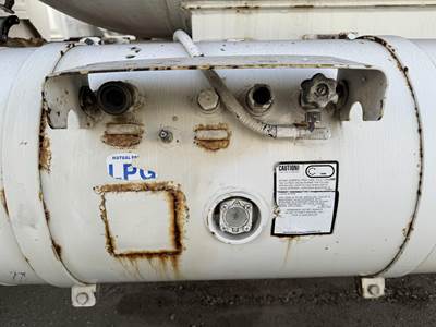 1986 Ford F-700 2790 Gallon Propane Truck - Manual