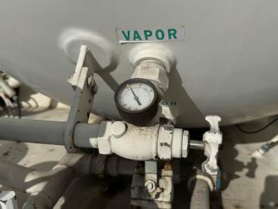 1992 Ford F-700 2750 Gallon Propane Truck - Automatic