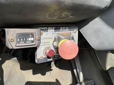 1992 Ford F-700 2750 Gallon Propane Truck - Automatic