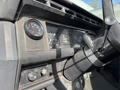 1992 Ford F-700 2750 Gallon Propane Truck - Automatic