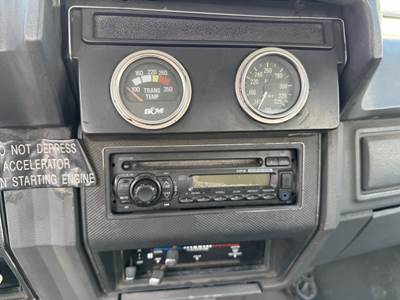 1992 Ford F-700 2750 Gallon Propane Truck - Automatic