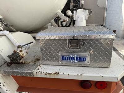 1996 Ford F-700 3000 Gallon Propane Truck - Manual