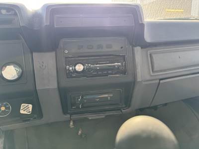 1996 Ford F-700 3000 Gallon Propane Truck - Manual