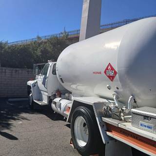1993 Ford F-700 2750 Gallon Propane Truck