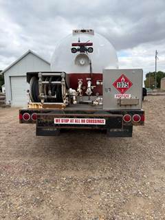 2011 Peterbilt 348 3200 Gallon Propane Truck - Paccar