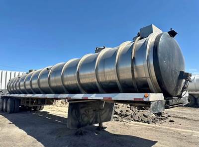 2015 Century 185 BBL / STAINLESS STEEL / TRI AXLE Vacuum Tank Trailer