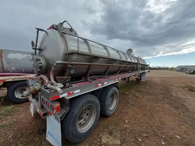 2018 Polar Tandem Axle Stainless Steel Vacuum Tank Trailer - Air Ride, Fixed Axle