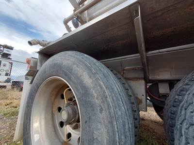 2018 Polar Tandem Axle Stainless Steel Vacuum Tank Trailer - Air Ride, Fixed Axle