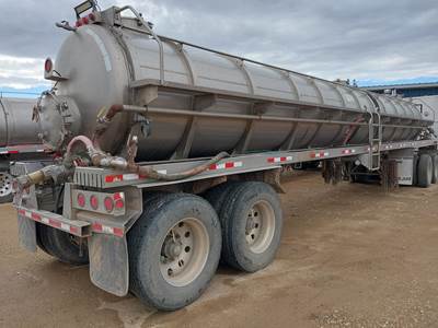 2018 Polar Tandem Axle Stainless Steel Vacuum Tank Trailer - Air Ride, Fixed Axle