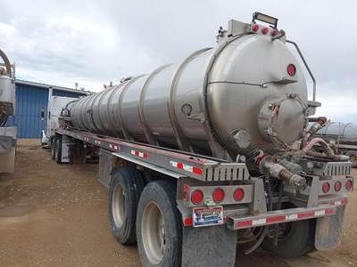 2018 Polar Tandem Axle Stainless Steel Vacuum Tank Trailer - Air Ride, Fixed Axle