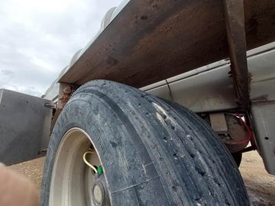 2018 Polar Tandem Axle Stainless Steel Vacuum Tank Trailer - Air Ride, Fixed Axle