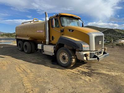 Caterpillar CT660S Water Truck