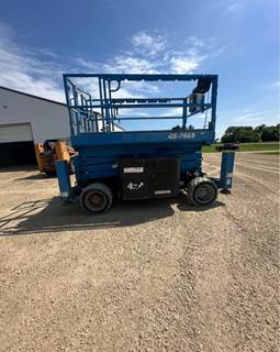 2014 Genie 2669 Scissor Lift