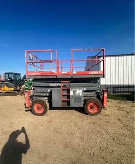 Skyjack Scissor Lift