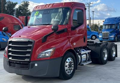 Freightliner Cascadia 116 Day Cab Truck - Detroit 450HP, 12 Speed Dt12 Automatic