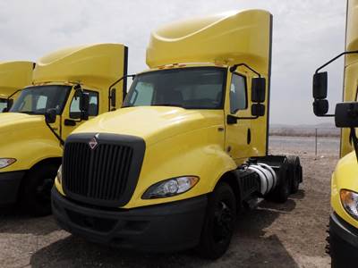International RH Day Cab Truck - 410HP, Automatic