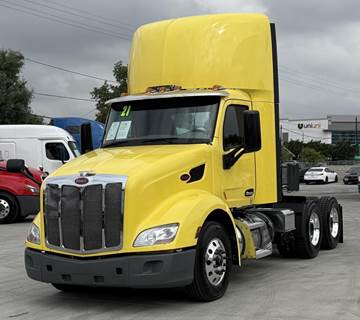Peterbilt 579 Day Cab Truck - Cummins 450HP, Automatic
