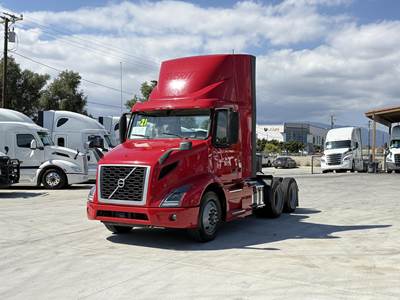 Volvo VNR64T300 Day Cab Truck - D13 425HP, Automatic