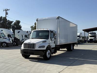 Freightliner M2 106 Box Truck - 220HP, Automatic