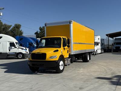 Freightliner M2 106 Box Truck - 220HP, Automatic, Roll up Door, Liftgate