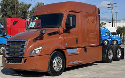 Freightliner Cascadia 126 Sleeper Semi Truck - 72" Mid Roof Sleeper, Detroit 455HP, 12 Speed Dt12 Automatic