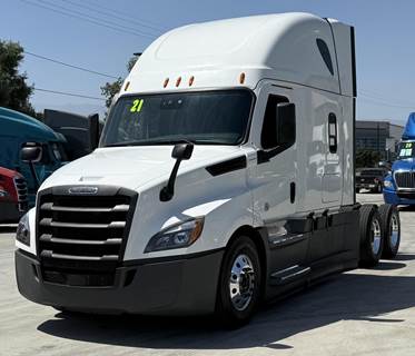 Freightliner Cascadia 126 Sleeper Semi Truck - Raised Roof Sleeper, Detroit 455HP, Manual