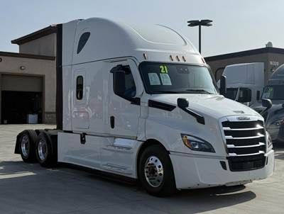 Freightliner Cascadia 126 Sleeper Semi Truck - Detroit 455HP, 12 Speed Dt12 Automatic
