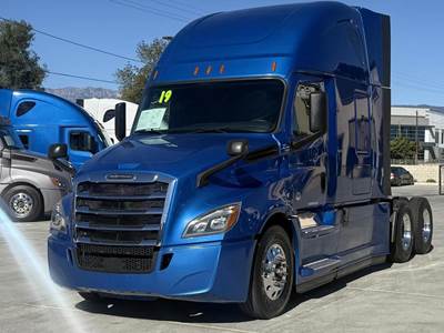 Freightliner Cascadia 126 Sleeper Semi Truck - Raised Roof Sleeper, Detroit 455HP, 12 Speed Dt12 Automatic