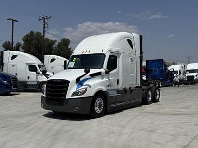 Freightliner Cascadia 126 Sleeper Semi Truck - Raised Roof Sleeper, Detroit 455HP, 12 Speed Dt12 Automatic