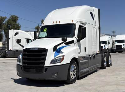 Freightliner Cascadia 126 Sleeper Semi Truck - Raised Roof Sleeper, Detroit 455HP, 12 Speed Dt12 Automatic