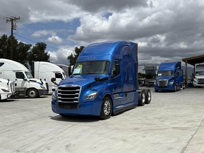 Freightliner Cascadia 126 Sleeper Semi Truck - Detroit 455HP, 12 Speed Dt12 Automatic