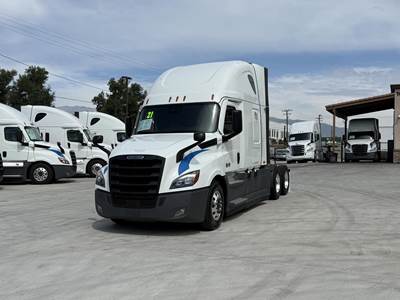 Freightliner Cascadia 126 Sleeper Semi Truck - Detroit 455HP, 12 Speed Dt12 Automatic