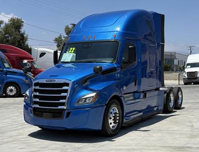 Freightliner Cascadia 126 Sleeper Semi Truck - Detroit 455HP, 12 Speed Dt12 Automatic