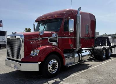 Freightliner Coronado 122 SD Sleeper Semi Truck - Flat Top Sleeper, Detroit 455HP, 13 Speed Manual