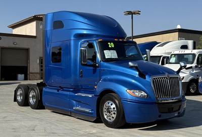 International LT Sleeper Semi Truck - Raised Roof Sleeper, Cummins 450HP, Automatic