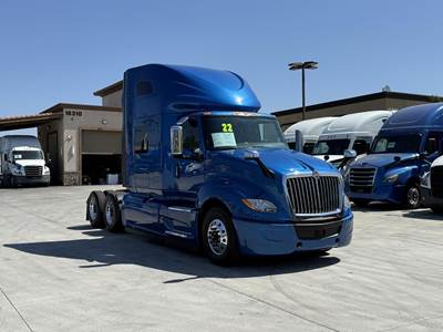International LT Sleeper Semi Truck - Raised Roof Sleeper, Cummins 450HP, Automatic
