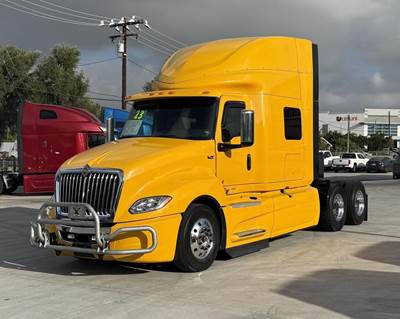 International LT Sleeper Semi Truck - 450HP, Automatic