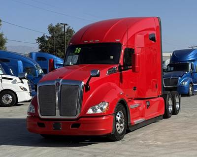 Kenworth T680 Sleeper Semi Truck - Raised Roof Sleeper, Cummins 450HP, Automatic